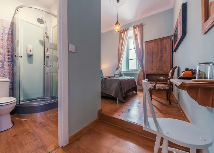 Konukevi Casinha Flores 3*