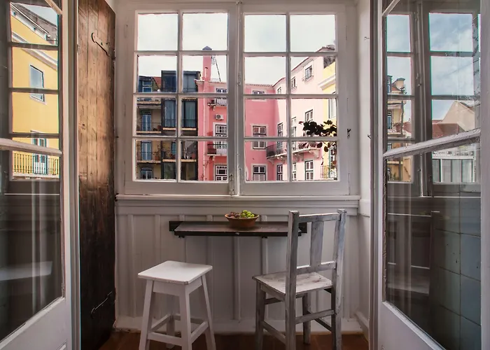 Konukevi Casinha Flores Lisboa