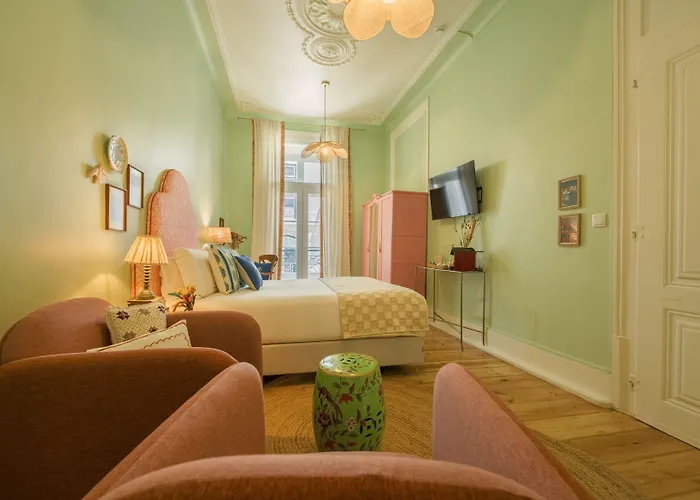 Konukevi Casinha Flores 3*