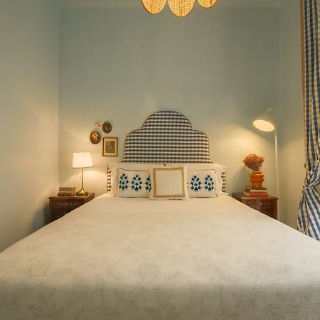 Πανσιόν Casinha Flores